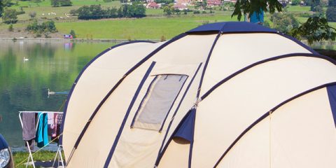 Zeltpflege: Das Zelt reinigen, aber richtig!
