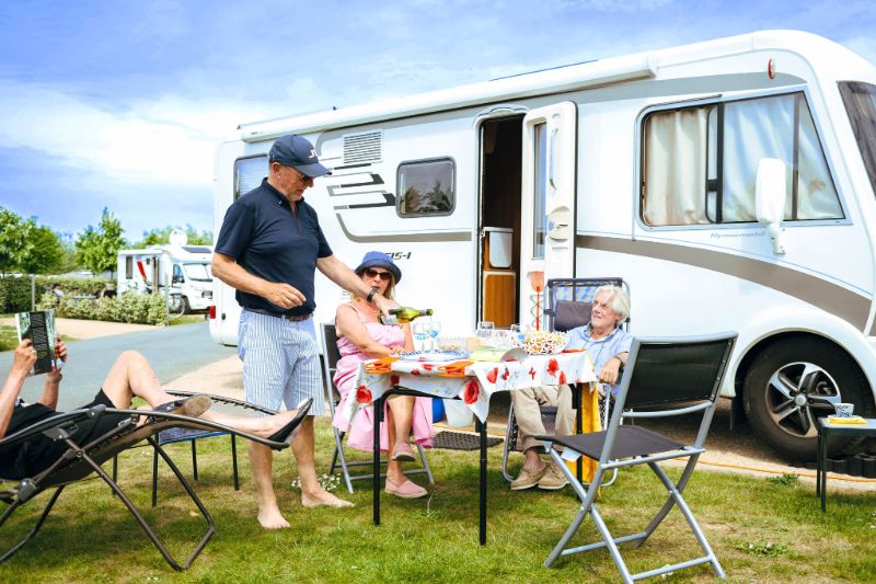 Kompas Camping Nieuwpoort in Westflandern – Campingplatz nahe Strand und Hafen von Nieuwpoort mit vielfältigen Freizeitangeboten