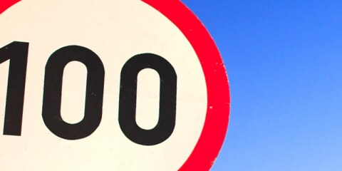 Tempolimit in den Niederlanden: Wie schnell darf ich wann fahren?