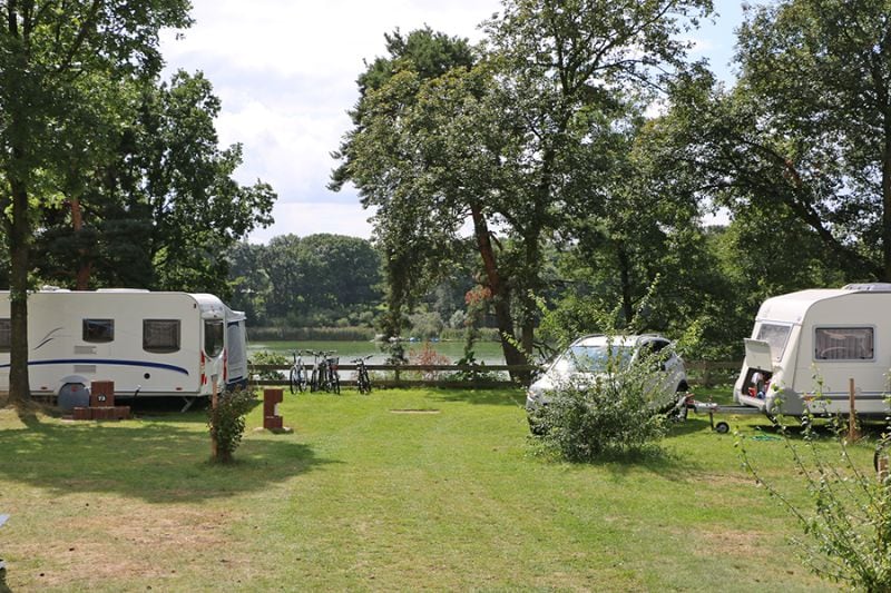 Camping am Fluss