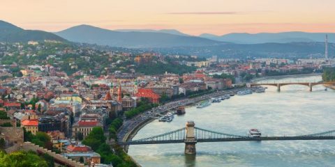 Stadt und Natur: Camping in der Nähe von Budapest