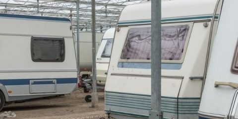 Wohnwagen und Wohnmobil einwintern
