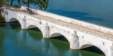 Rundreise durch Tschechien: mit dem Fahrrad, zu Fuß und mit dem Auto