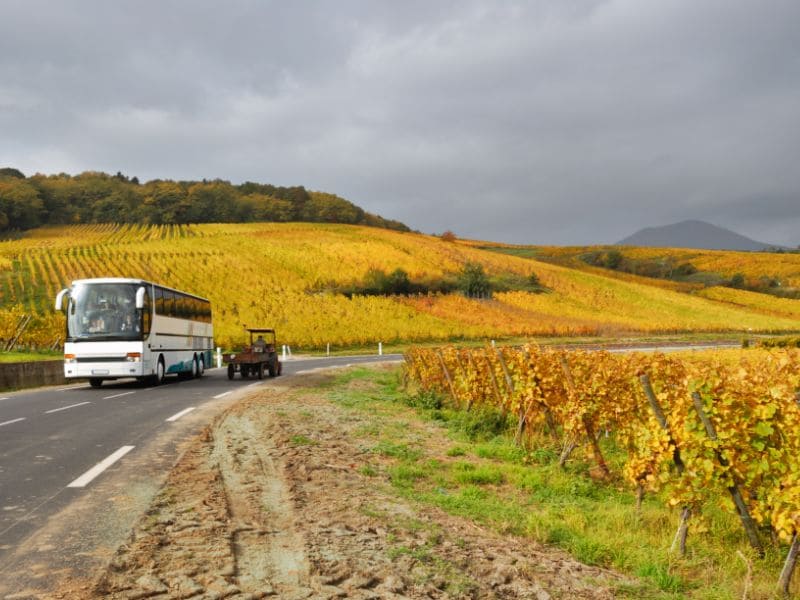 Mit den öffentlichen Verkehrsmitteln nach Frankreich