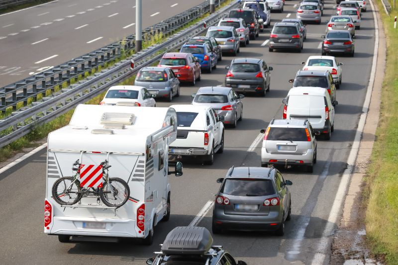 Städtereise Wohnmobil Stau