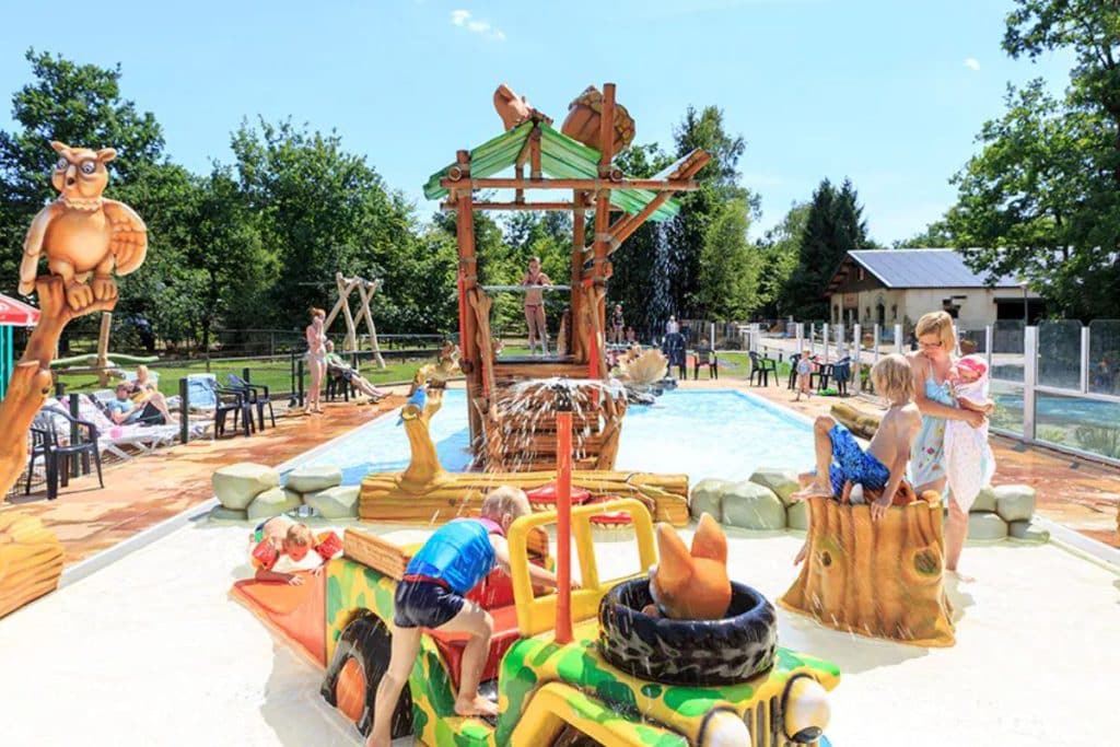 mooiste-campingzwembad-camping-de-pampel