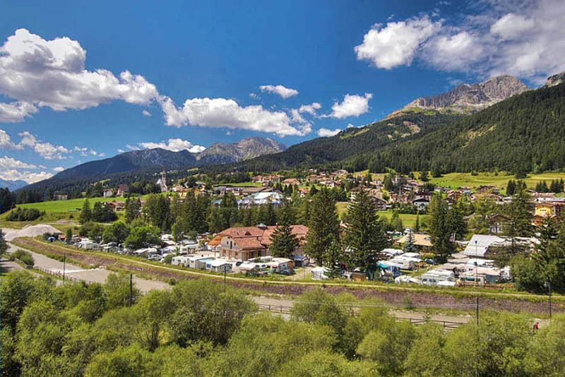 Wellness-Camping in den Dolomiten – Sauna und Spa im Camping Catinaccio Rosengarten mit Zugang zu den QC Terme Dolomiti, Italien