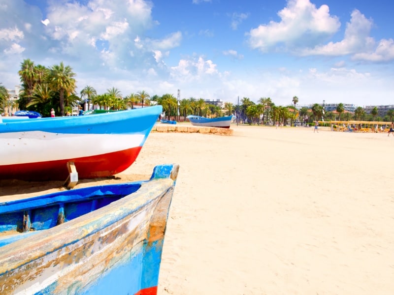 Parelwitte stranden van de de Costa Dorada.