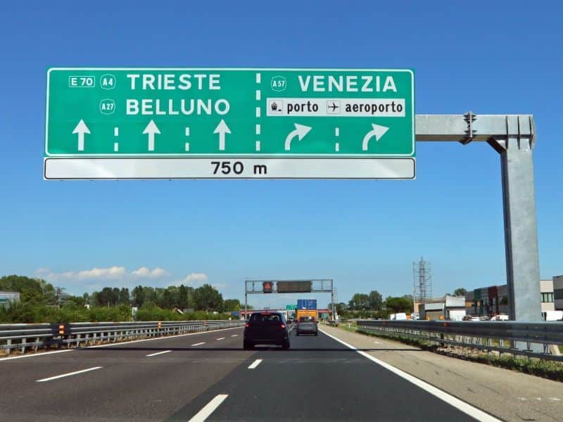 E-Auto laden in Italien