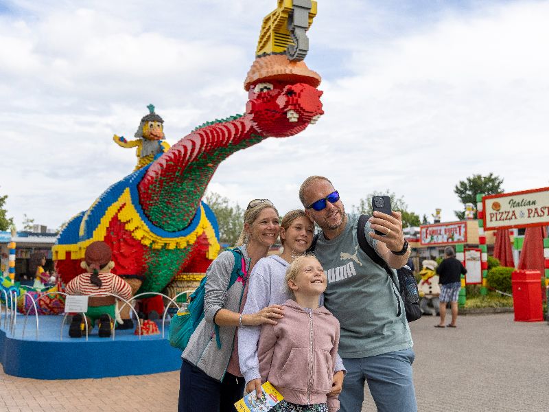 Familien-Selfie im LEGOLAND®