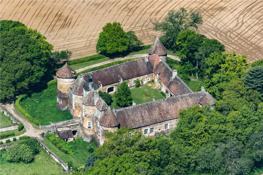 Luftaufnahme des Château de Ratilly