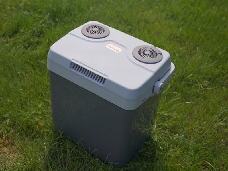 graue thermoelektrische Kühlbox